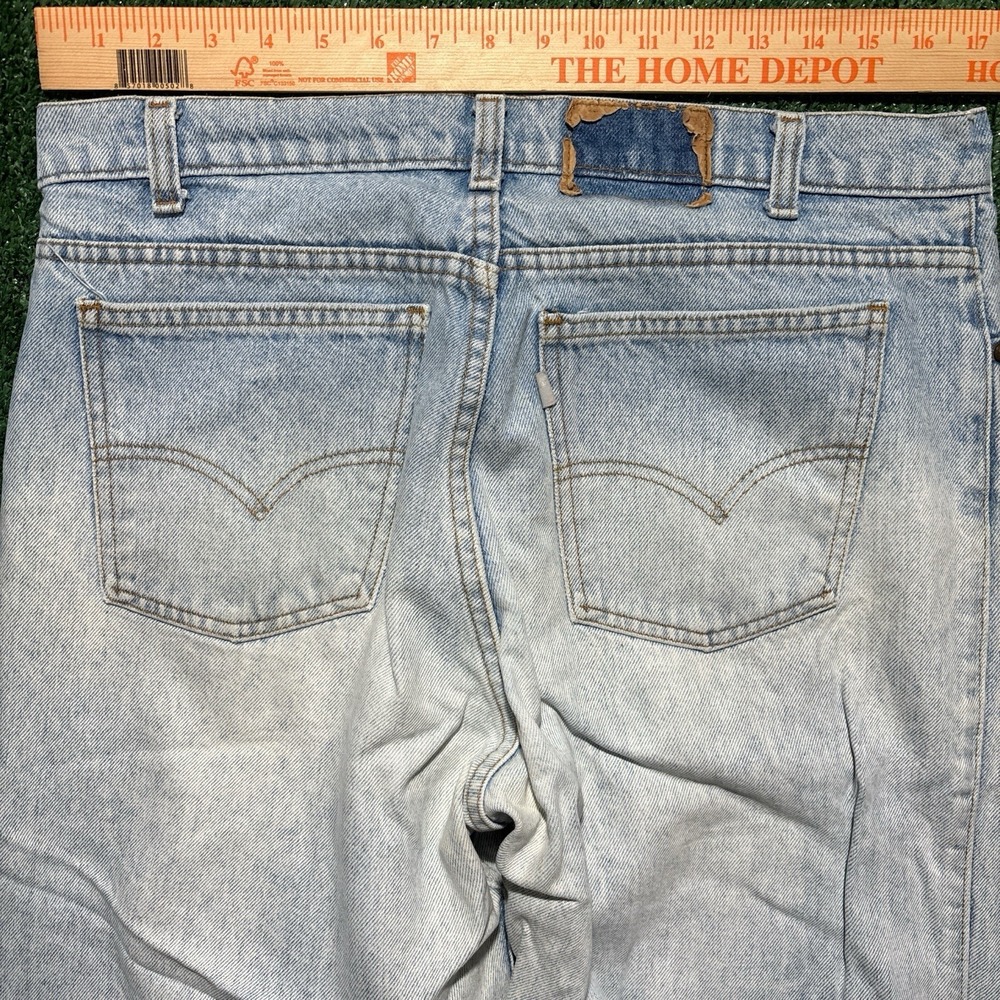 Vintage Levi's 550 Silver Tab Tapered Light Wash Denim Jeans Size 34X32 - Picture 4 of 5
